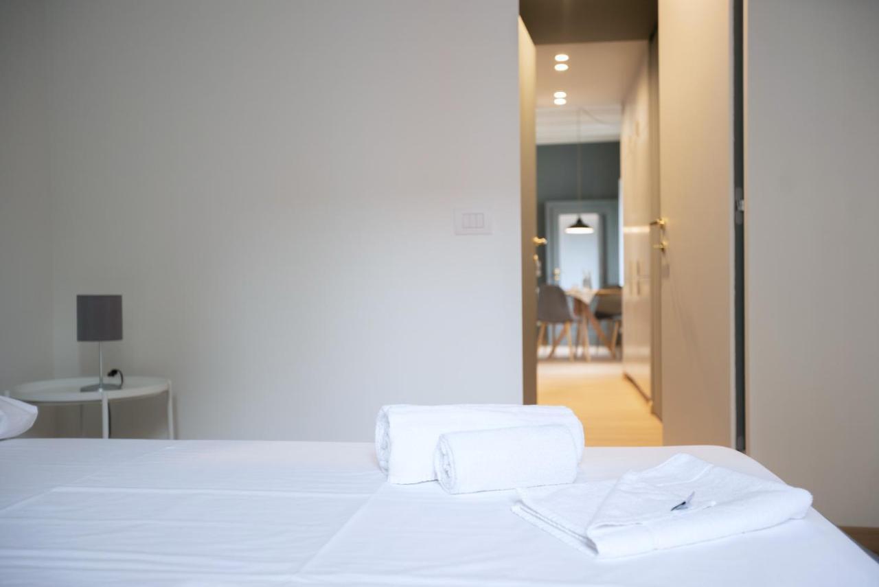 Easylife - Lusso E Tradizione In Sant'Ambrogio Apartment Milan Bagian luar foto