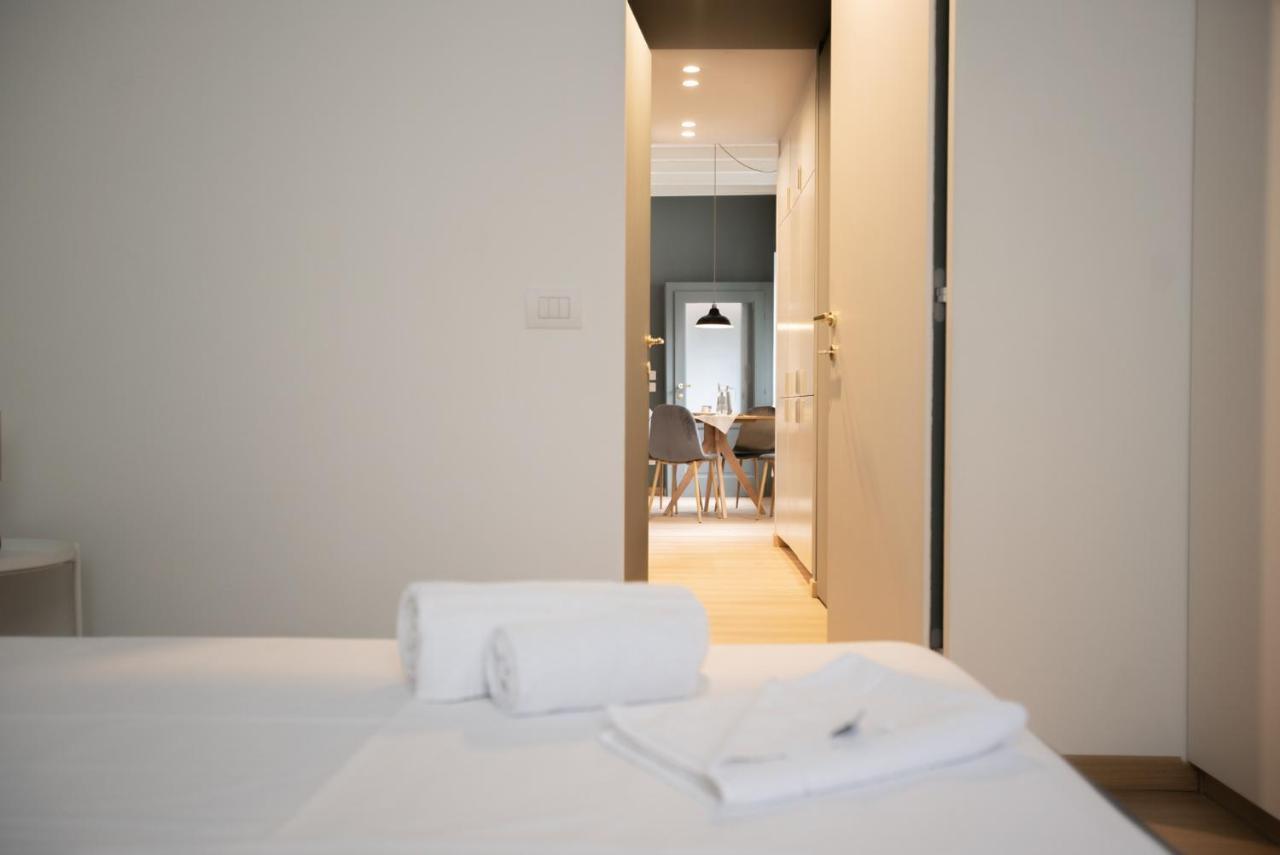 Easylife - Lusso E Tradizione In Sant'Ambrogio Apartment Milan Bagian luar foto